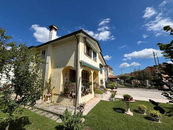 casa indipendente in vendita a Treviso in zona San Giuseppe