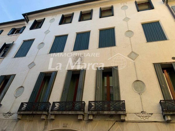 appartamento in vendita a Treviso in zona Centro Storico