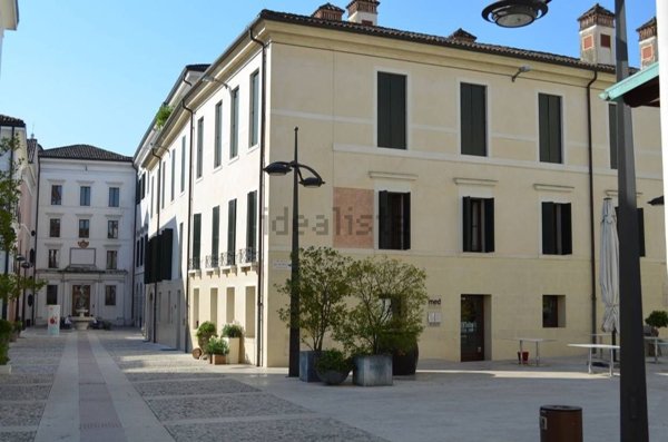negozio in vendita a Treviso in zona Centro Storico
