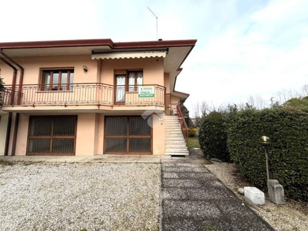 casa indipendente in vendita a Treviso in zona San Pelaio