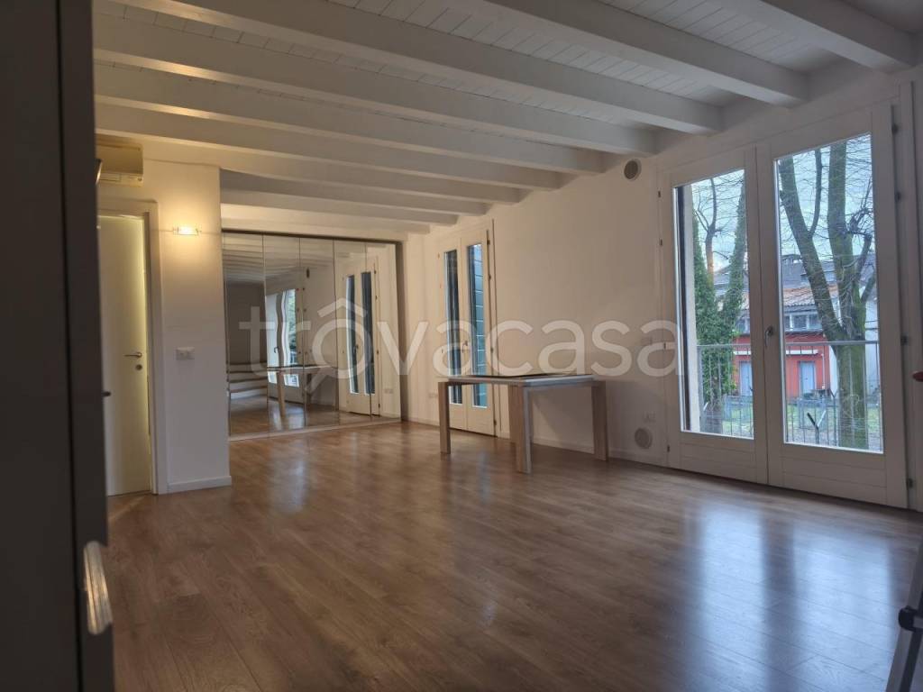 appartamento in vendita a Treviso in zona Canizzano
