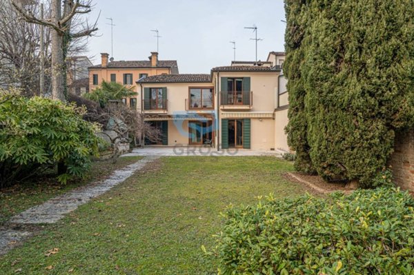 appartamento in vendita a Treviso in zona Centro Storico