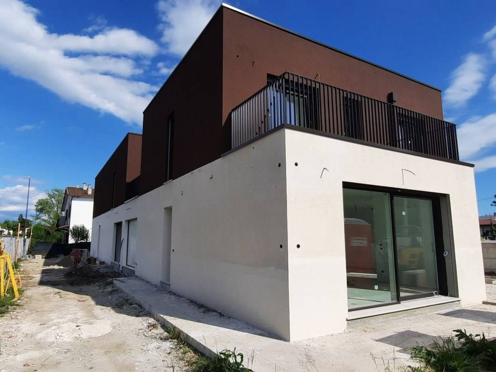 casa indipendente in vendita a Treviso in zona Centro Storico