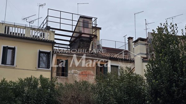 casa indipendente in vendita a Treviso in zona Centro Storico