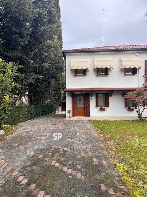 appartamento in vendita a Treviso in zona San Pelaio