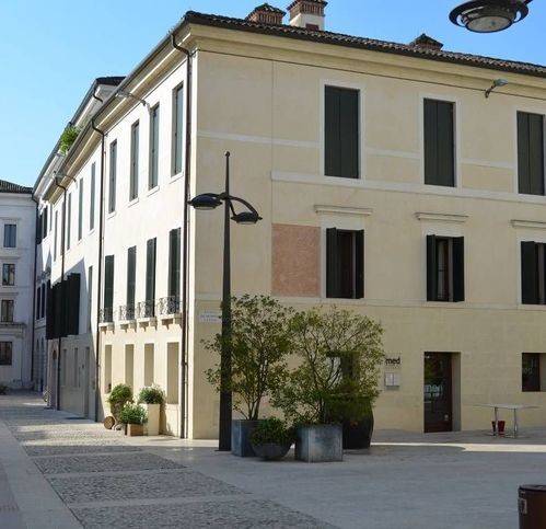 negozio in vendita a Treviso in zona Centro Storico