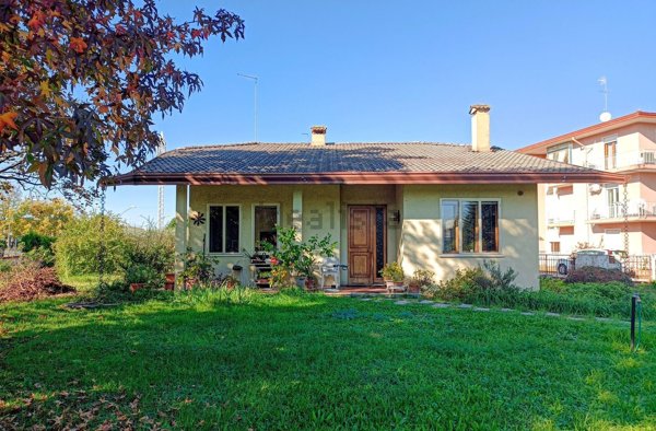 casa indipendente in vendita a Treviso in zona Santa Bona