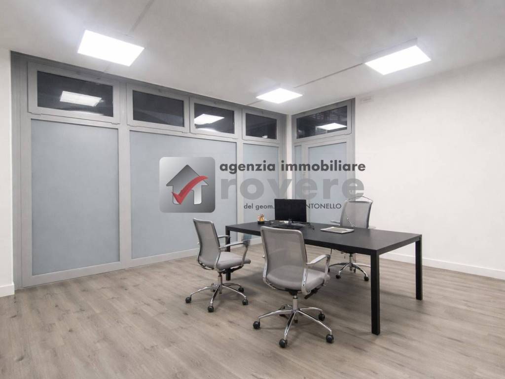 ufficio in vendita a Treviso in zona San Pelaio