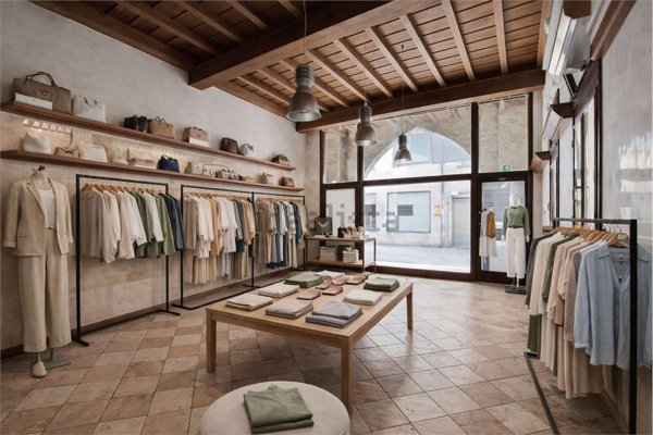 locale commerciale in vendita a Treviso