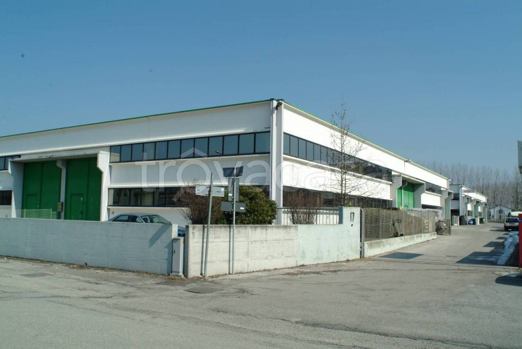 locale commerciale in vendita a Treviso in zona San Giuseppe