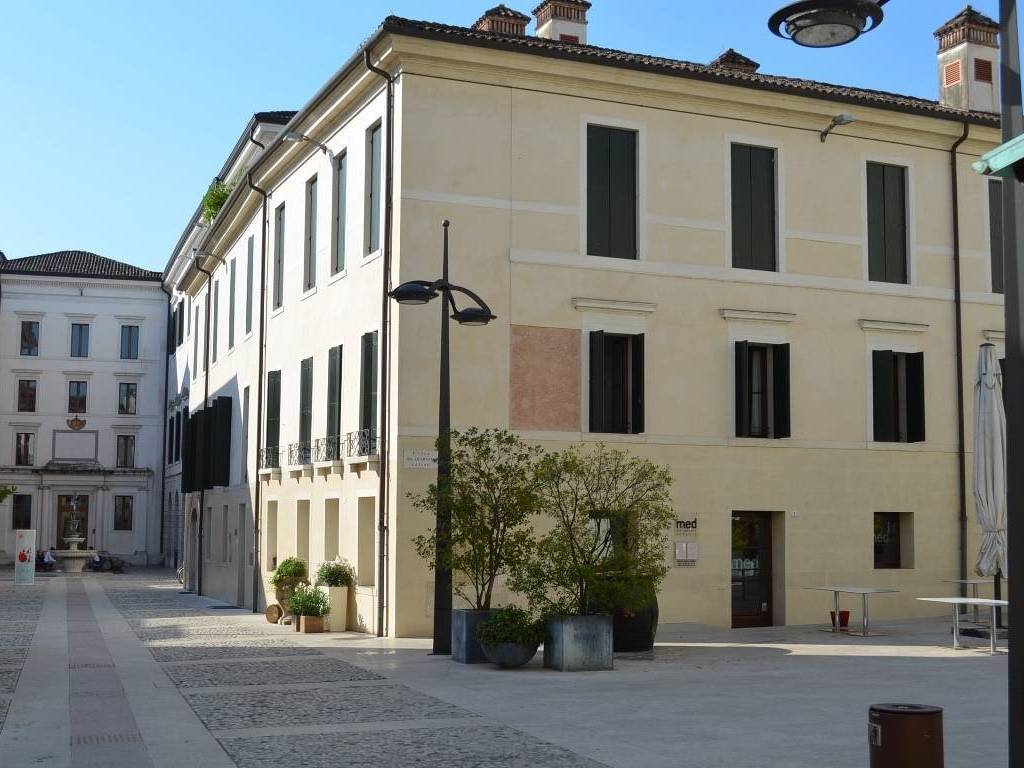 negozio in vendita a Treviso in zona Centro Storico
