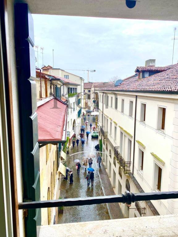 appartamento in vendita a Treviso in zona Centro Storico
