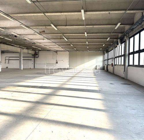 locale commerciale in vendita a Treviso in zona Monigo