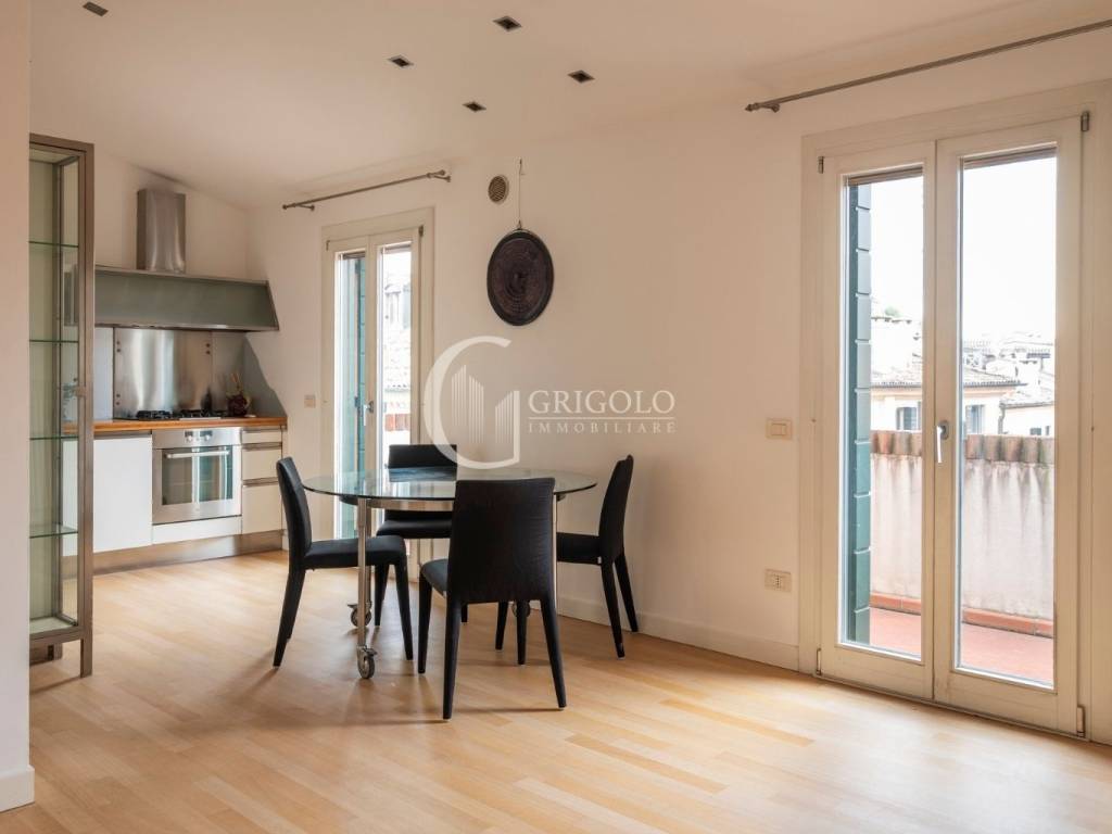 appartamento in vendita a Treviso in zona Centro Storico
