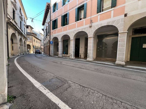 negozio in vendita a Treviso in zona Centro Storico