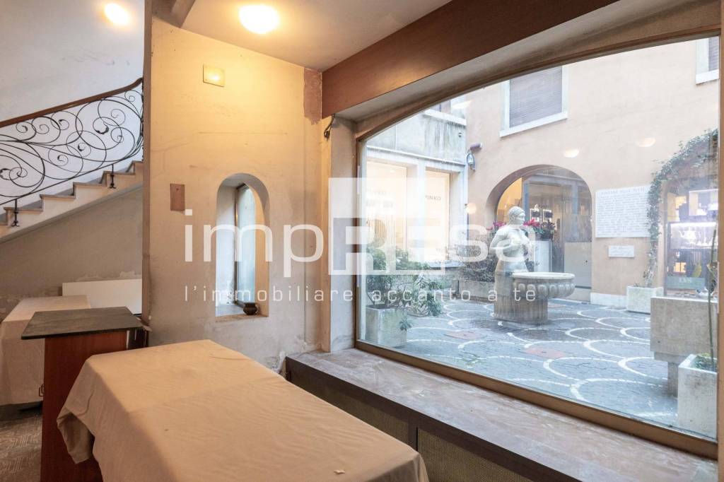negozio in vendita a Treviso