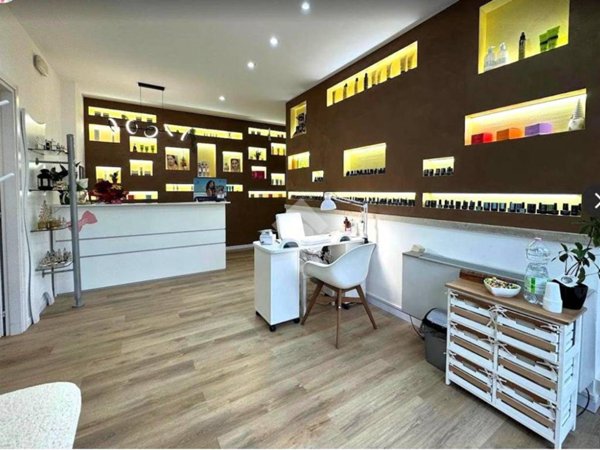 negozio in vendita a Treviso in zona Canizzano