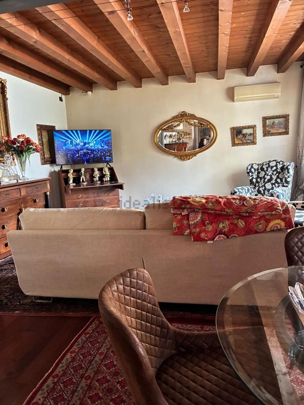 casa indipendente in vendita a Treviso in zona Santa Bona