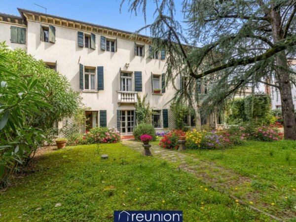 casa indipendente in vendita a Treviso in zona Centro Storico