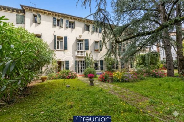 casa indipendente in vendita a Treviso in zona Centro Storico