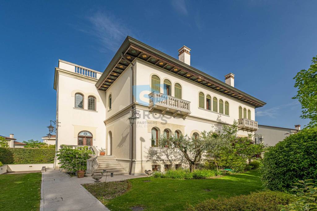casa indipendente in vendita a Treviso in zona Centro Storico