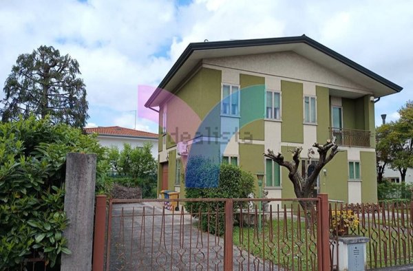 pentavano in vendita a Treviso