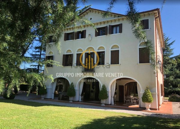 casa indipendente in vendita a Treviso in zona Centro Storico