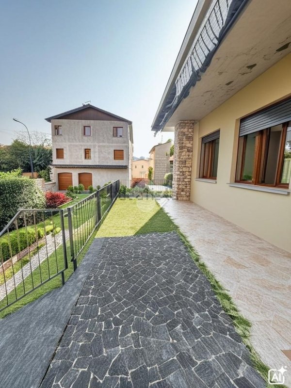 casa indipendente in vendita a Treviso in zona Santa Bona
