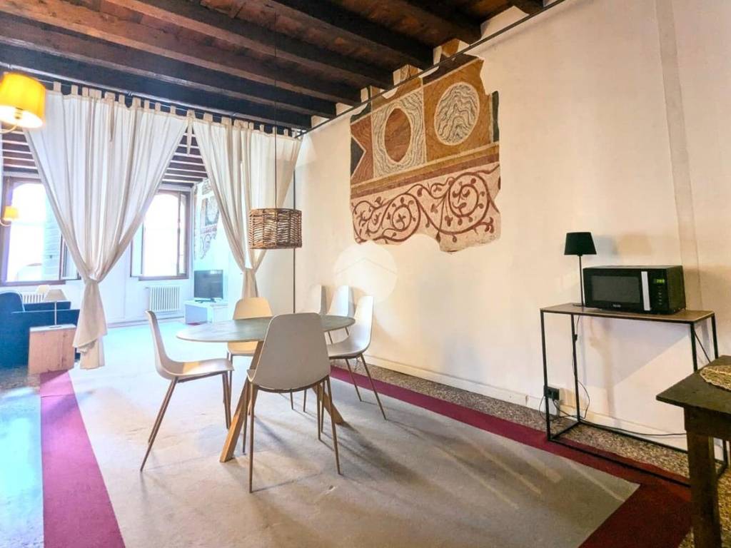 appartamento in vendita a Treviso in zona Centro Storico