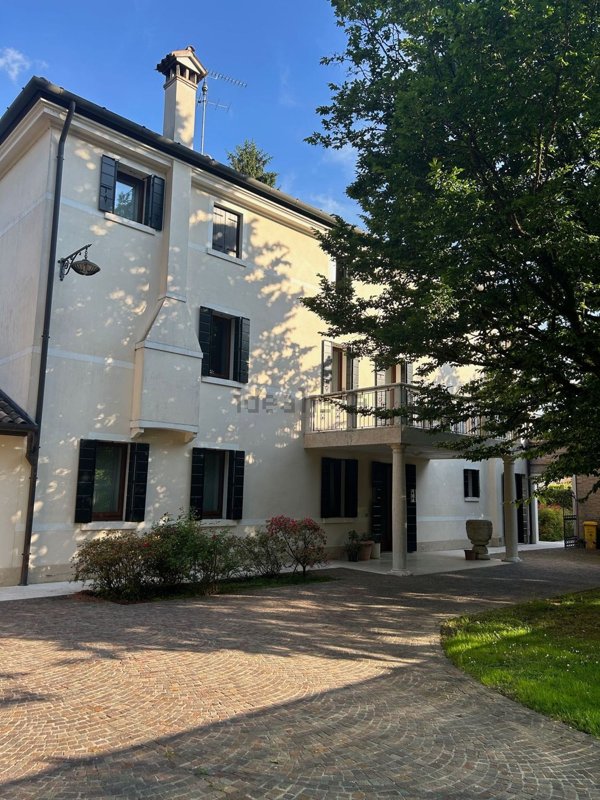 casa indipendente in vendita a Treviso in zona Centro Storico