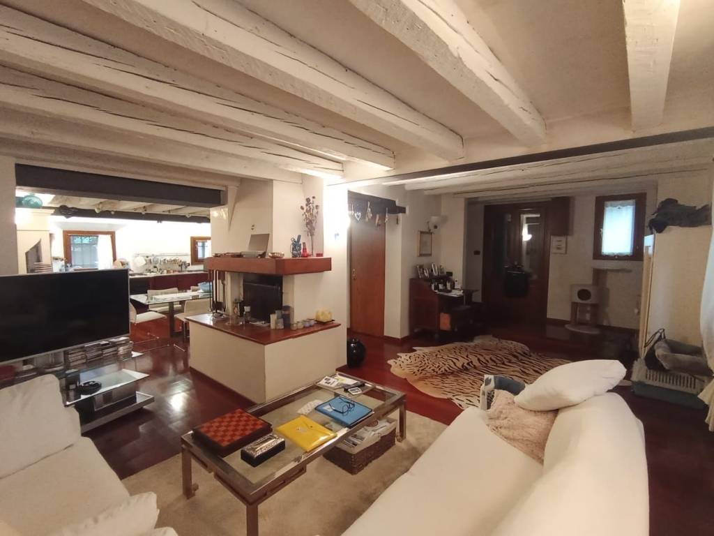 casa indipendente in vendita a Treviso in zona Centro Storico