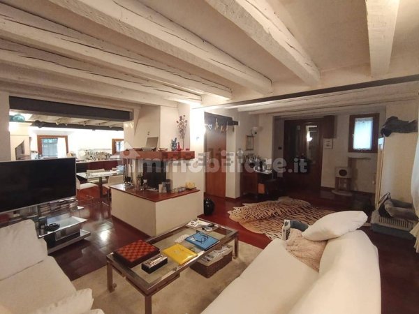casa indipendente in vendita a Treviso in zona Centro Storico