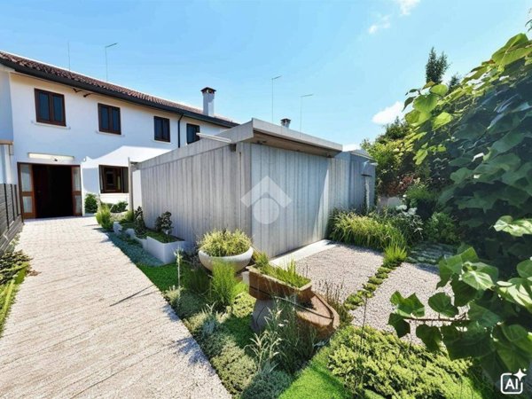 casa indipendente in vendita a Treviso in zona Centro Storico