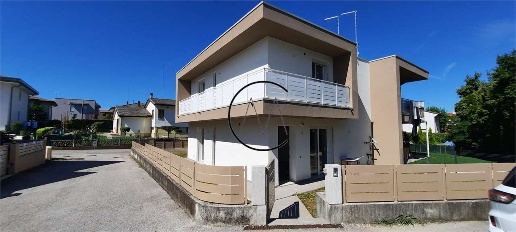 casa indipendente in vendita a Treviso in zona San Lazzaro