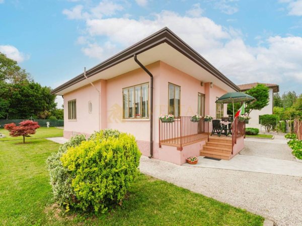 casa indipendente in vendita a Treviso in zona San Giuseppe