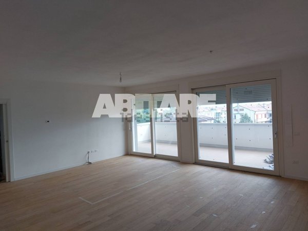 appartamento in vendita a Treviso in zona Ghirada / San Zeno