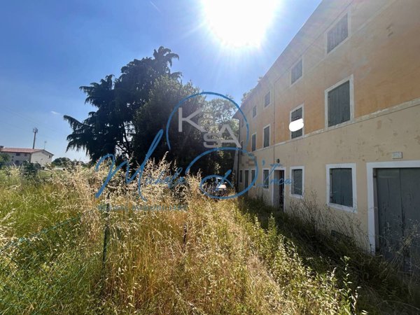 casa indipendente in vendita a Treviso in zona Santa Bona