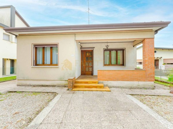 casa indipendente in vendita a Treviso in zona San Lazzaro