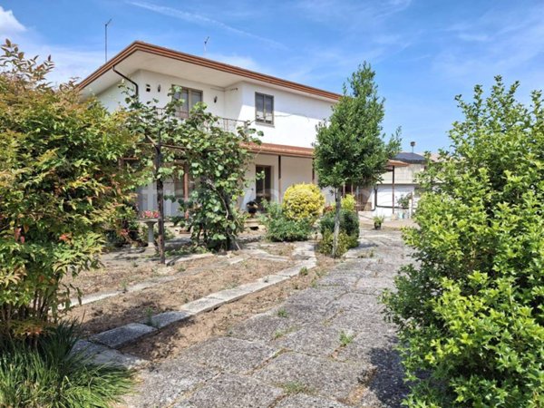casa indipendente in vendita a Treviso in zona Santa Bona