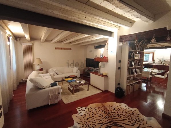 casa indipendente in vendita a Treviso in zona Centro Storico