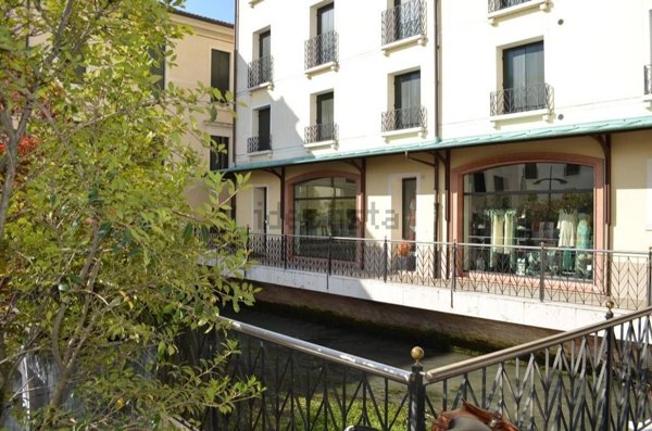 negozio in vendita a Treviso in zona Centro Storico