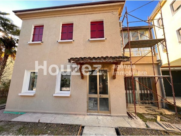 casa indipendente in vendita a Treviso
