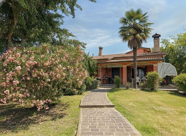 casa indipendente in vendita a Treviso in zona Ghirada / San Zeno