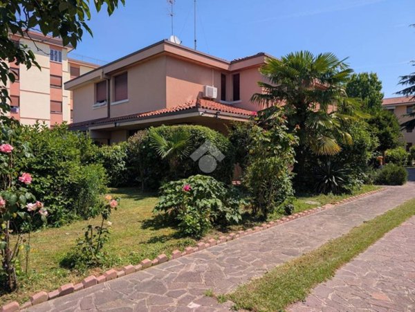 casa indipendente in vendita a Treviso