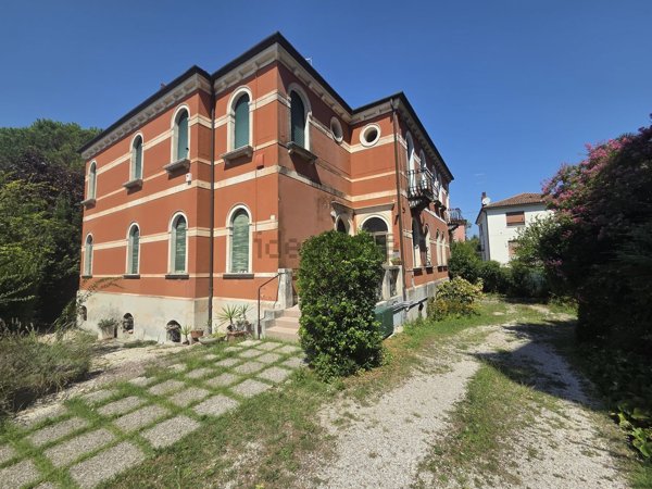 appartamento in vendita a Treviso in zona Centro Storico