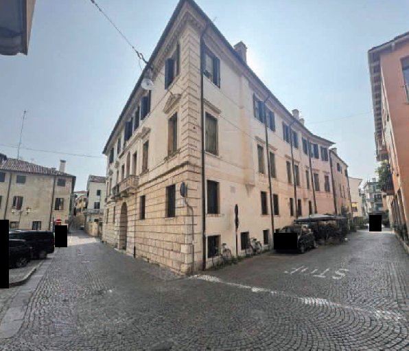 appartamento in vendita a Treviso in zona Centro Storico