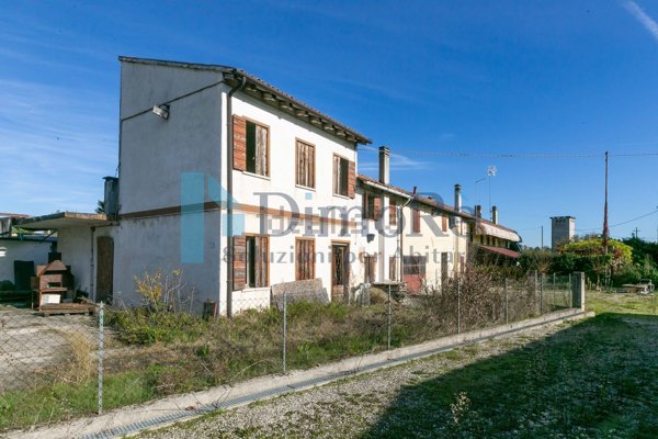 casa indipendente in vendita a Treviso in zona Canizzano