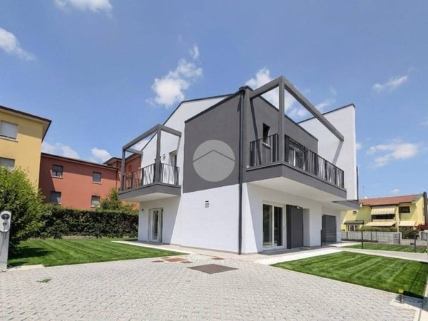 casa indipendente in vendita a Treviso in zona San Lazzaro