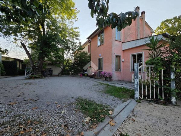 casa indipendente in vendita a Treviso in zona Centro Storico