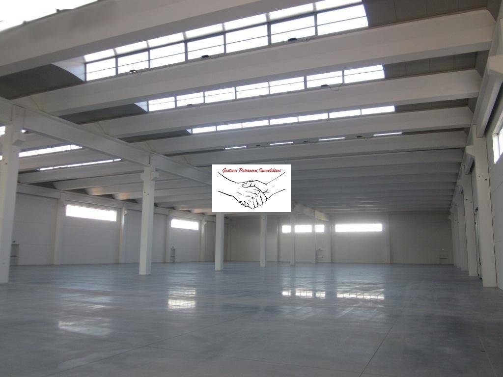 locale commerciale in vendita a Treviso in zona Centro Storico